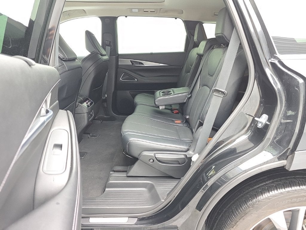 2023 INFINITI QX60 LUXE AWD