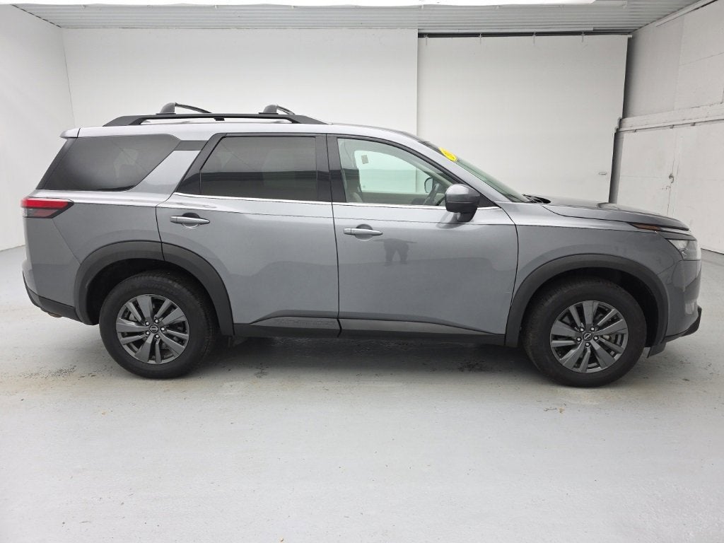 2023 Nissan Pathfinder SV 4WD