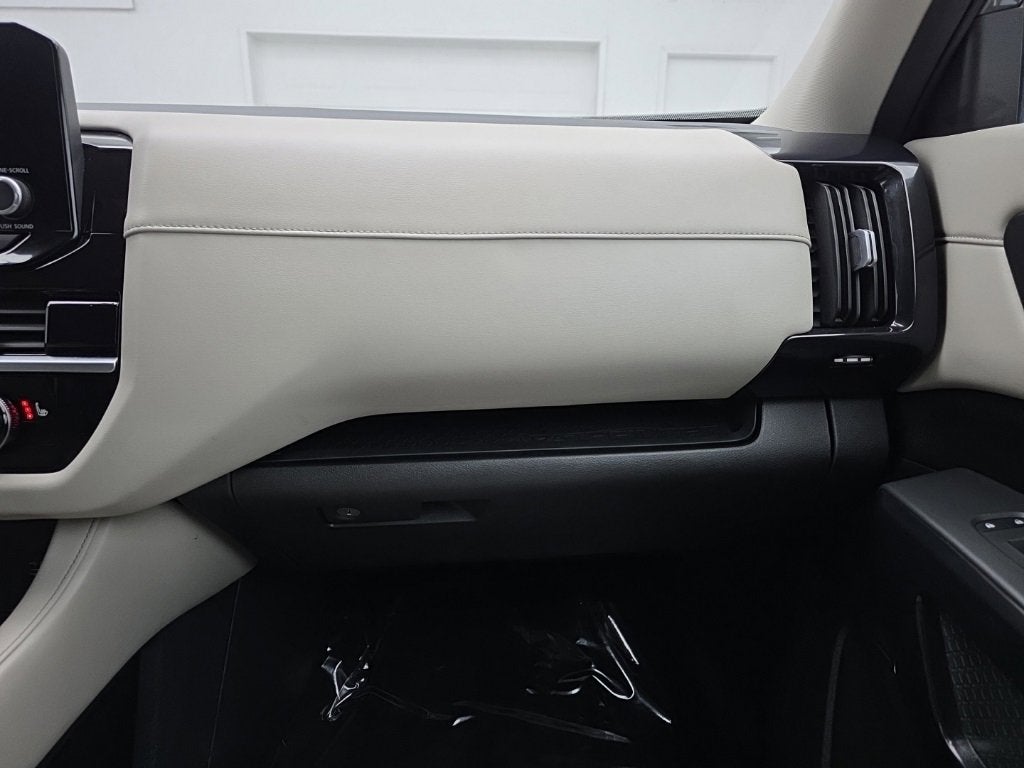 2023 Nissan Pathfinder SV 4WD