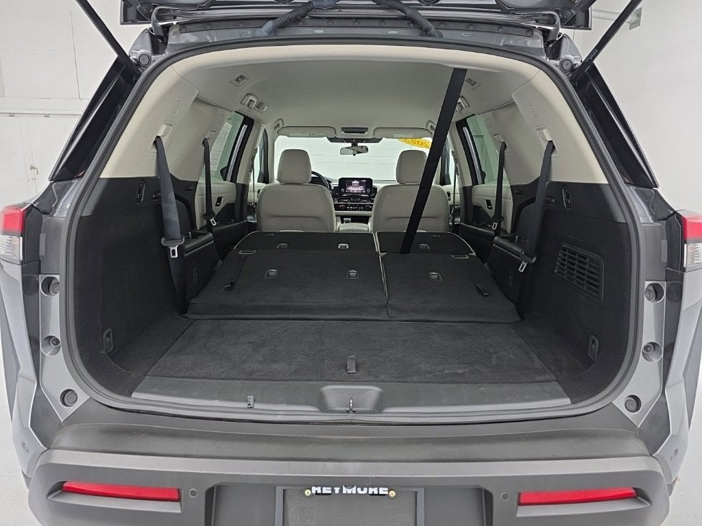 2023 Nissan Pathfinder SV 4WD