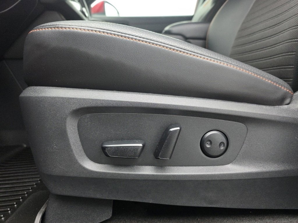 2024 Nissan Pathfinder Rock Creek 4WD