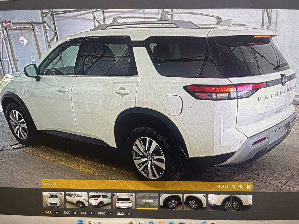 2024 Nissan Pathfinder SL 4WD