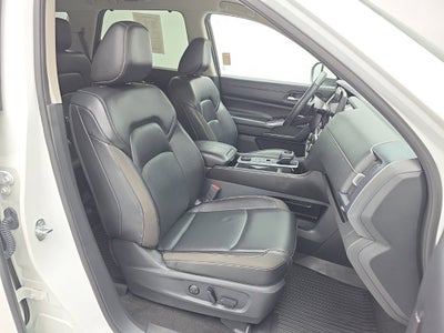 2024 Nissan Pathfinder SL 4WD
