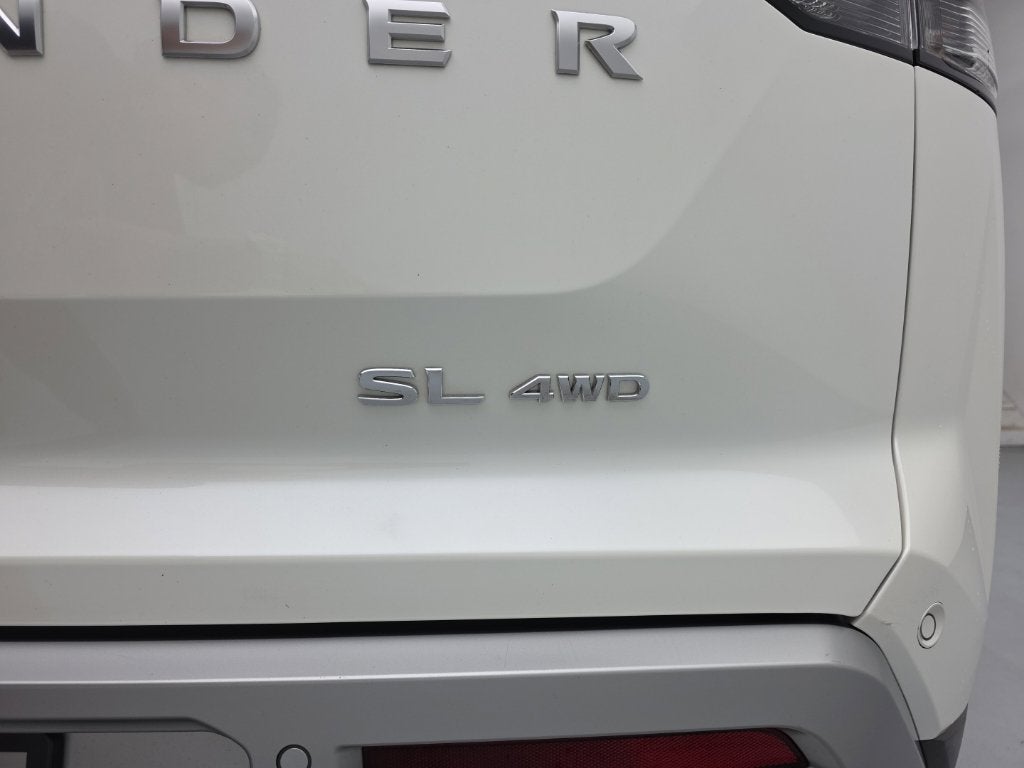 2024 Nissan Pathfinder SL 4WD