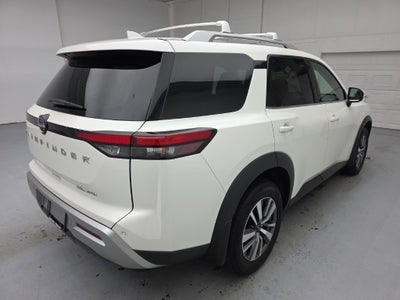 2024 Nissan Pathfinder SL 4WD