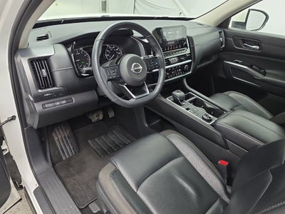 2022 Nissan Pathfinder SL 4WD