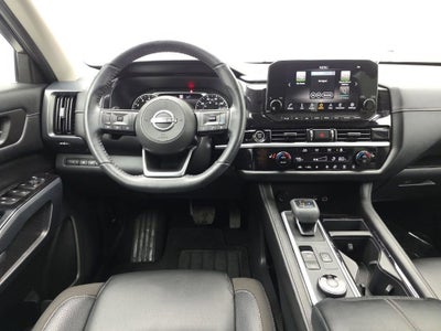 2022 Nissan Pathfinder SL 4WD