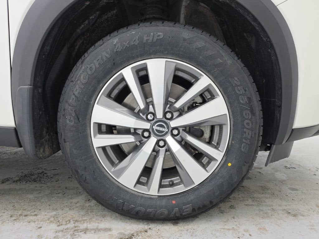 2022 Nissan Pathfinder SL 4WD