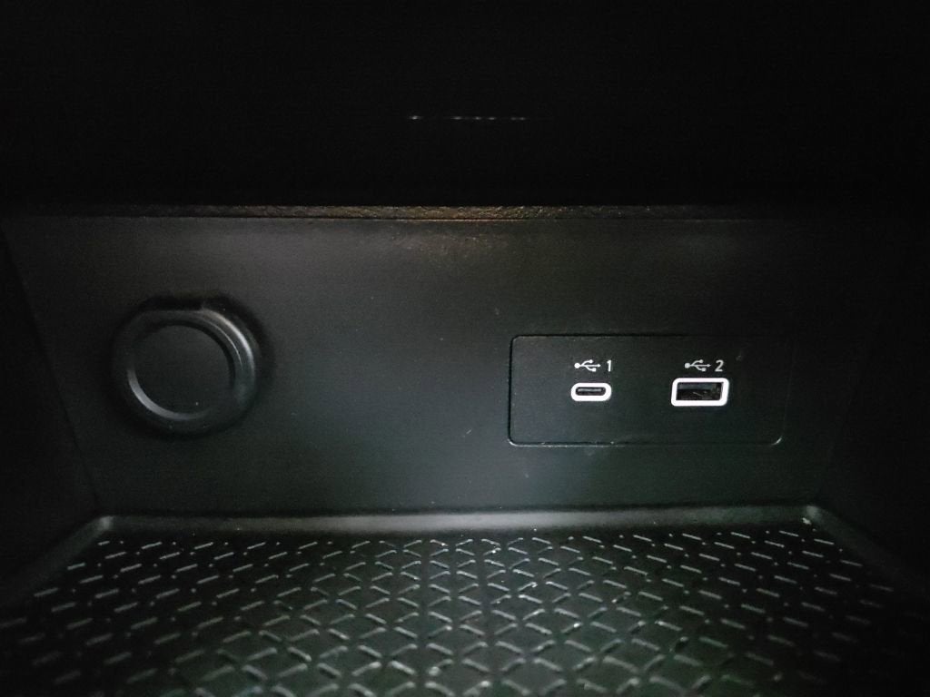 2022 Nissan Pathfinder SL 4WD