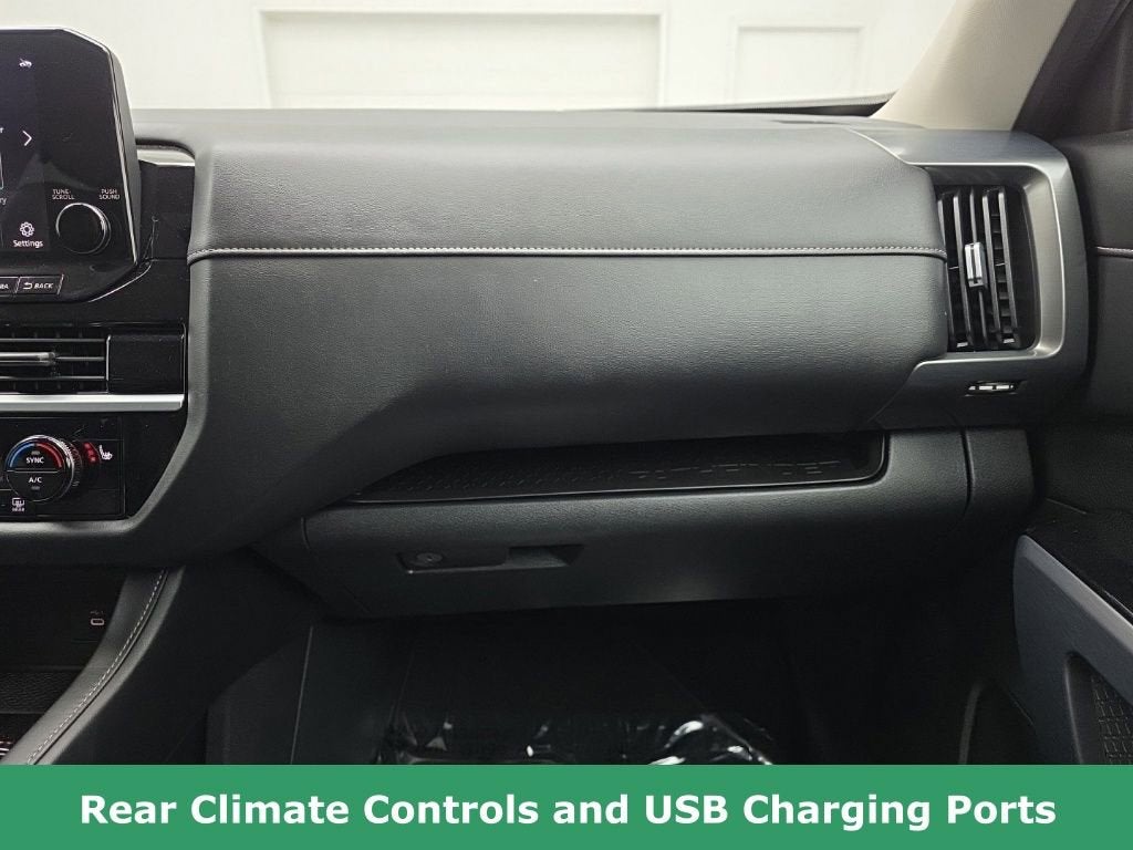 2022 Nissan Pathfinder SL 4WD