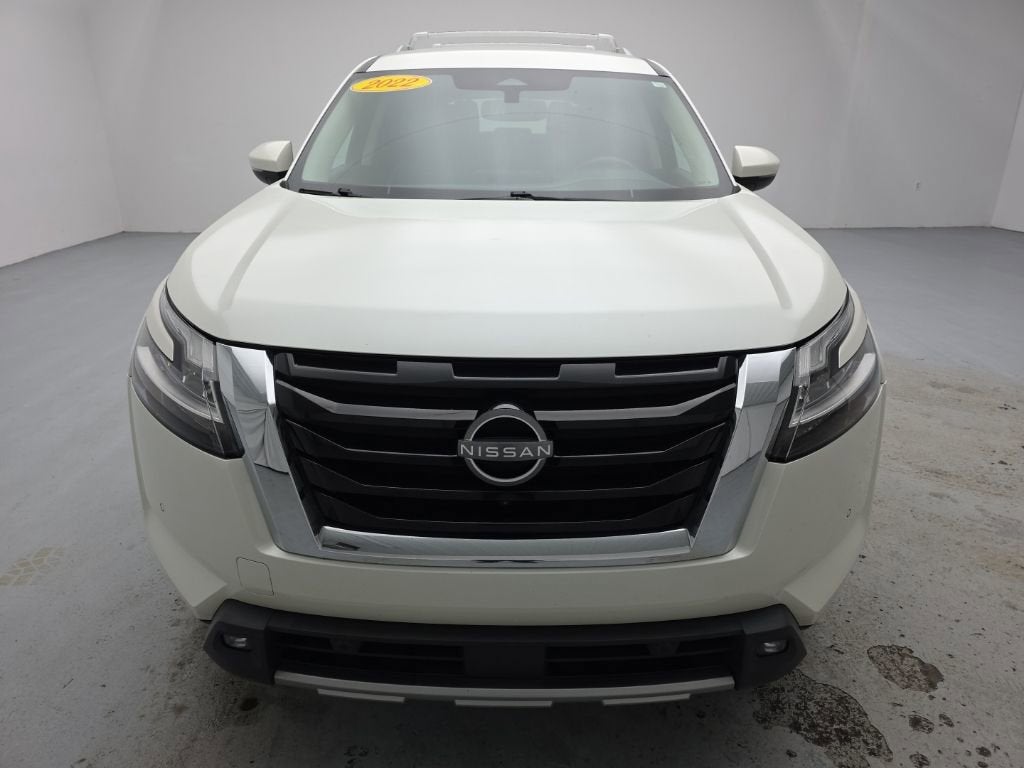 2022 Nissan Pathfinder SL 4WD