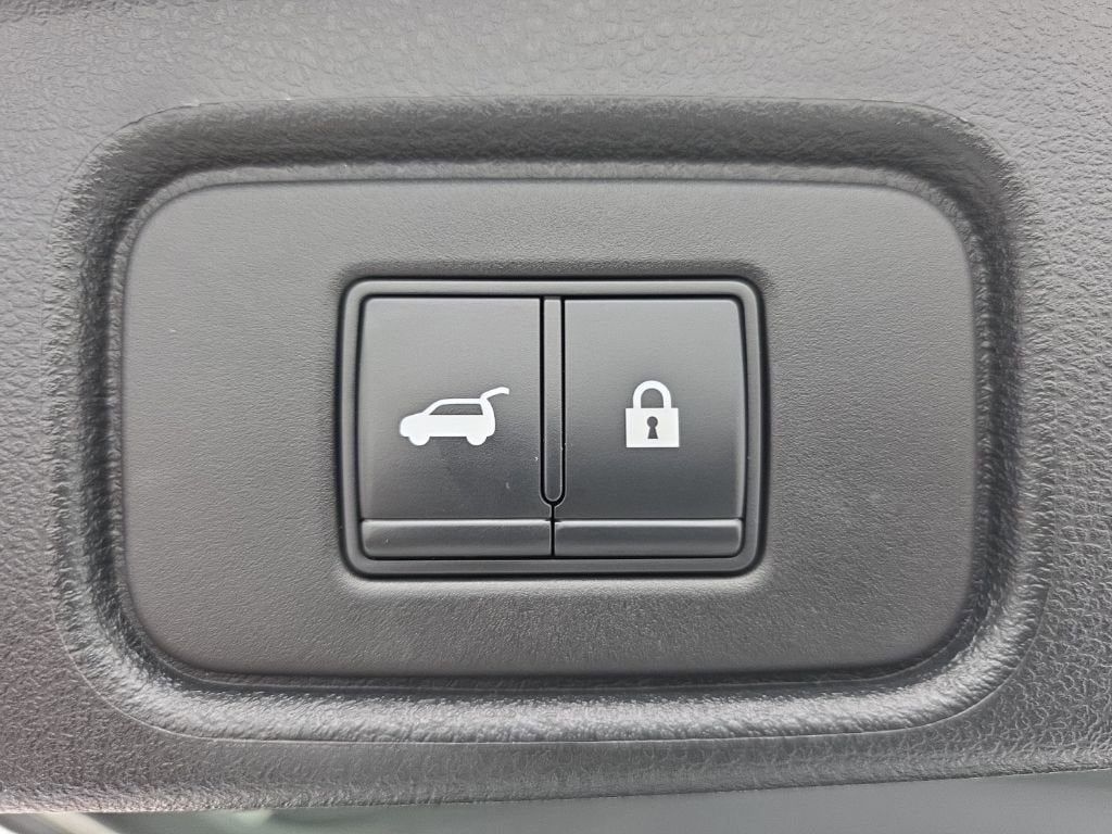 2022 Nissan Pathfinder SL 4WD