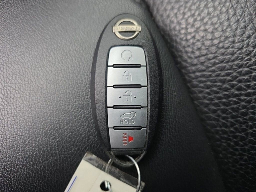 2022 Nissan Pathfinder SL 4WD