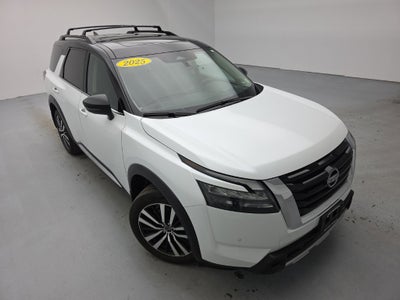 2025 Nissan Pathfinder Platinum FWD