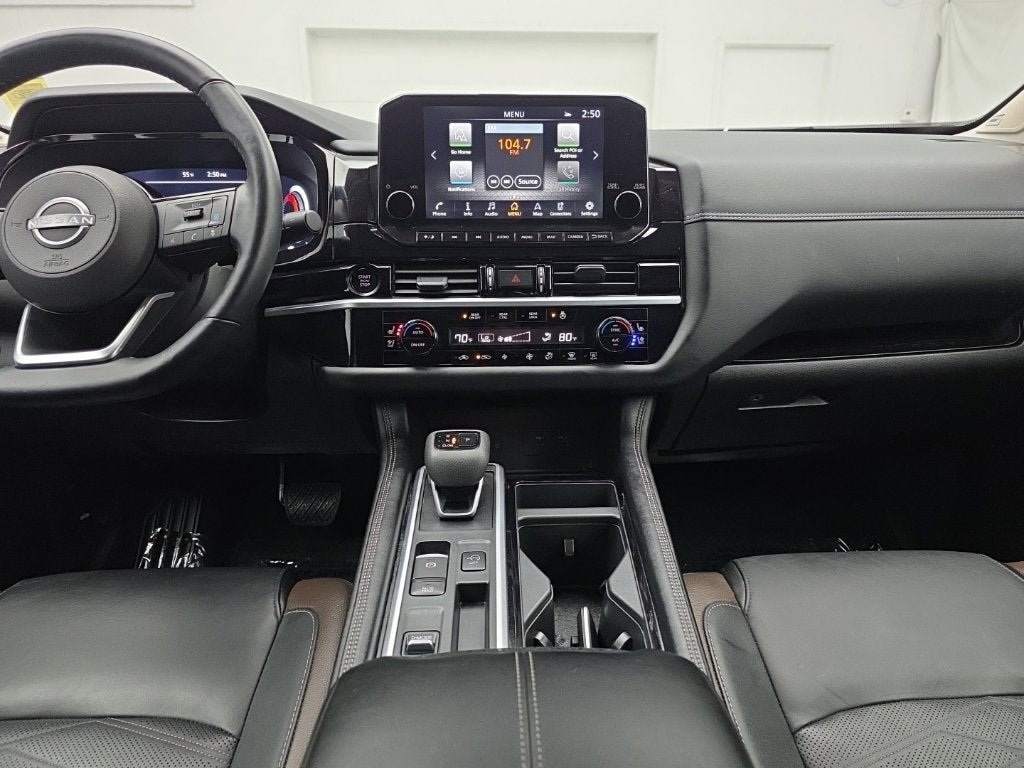 2025 Nissan Pathfinder Platinum FWD