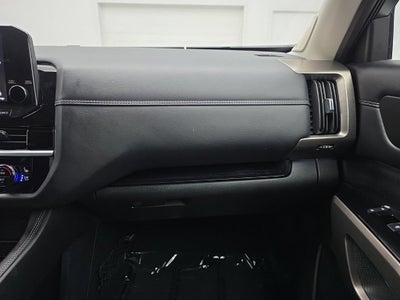2025 Nissan Pathfinder Platinum FWD