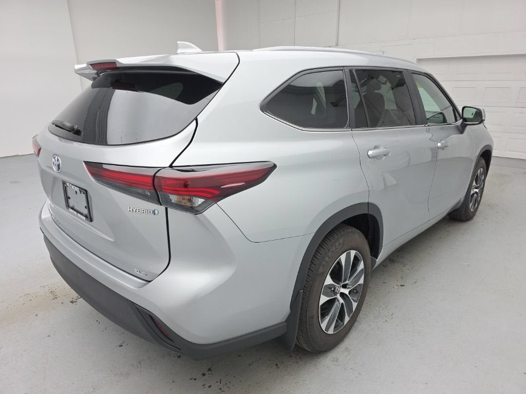 2024 Toyota Highlander Hybrid XLE