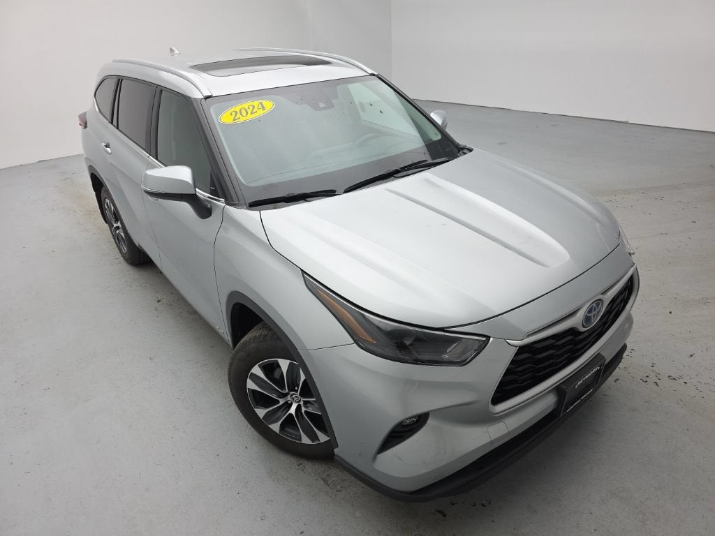 2024 Toyota Highlander Hybrid XLE