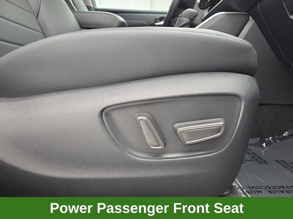 2024 Toyota Highlander Hybrid XLE
