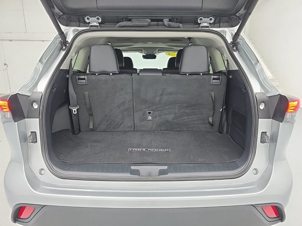 2024 Toyota Highlander Hybrid XLE