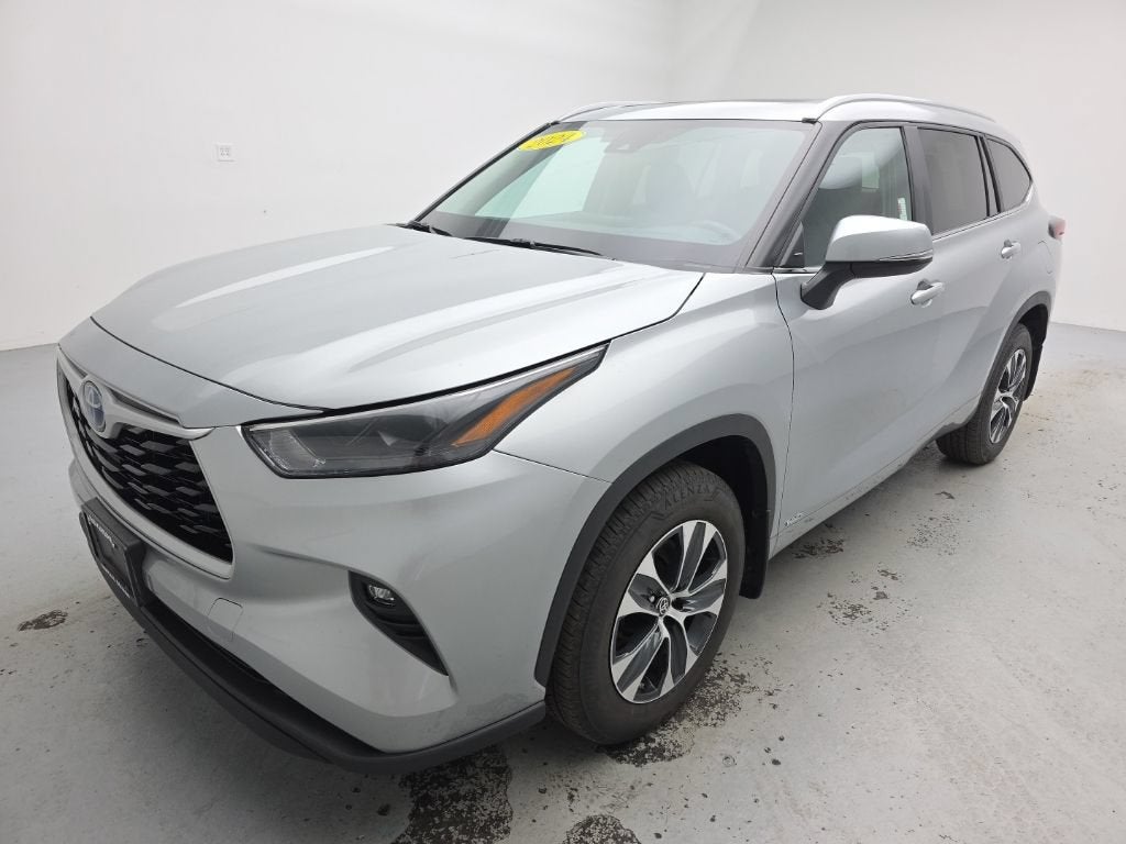 2024 Toyota Highlander Hybrid XLE