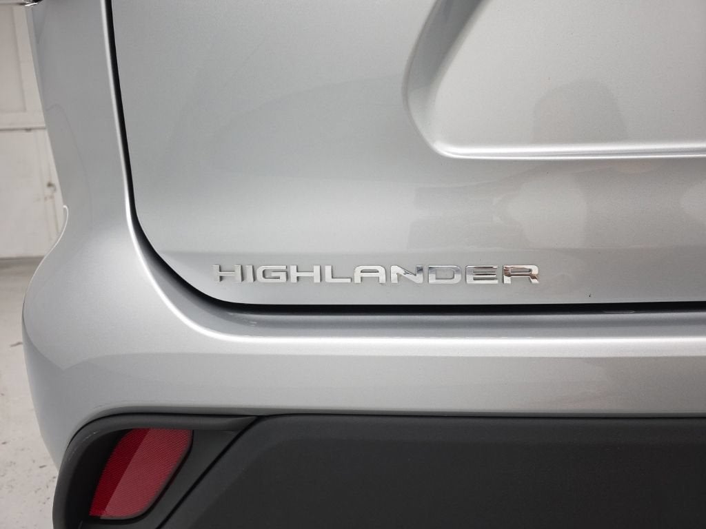 2024 Toyota Highlander Hybrid XLE