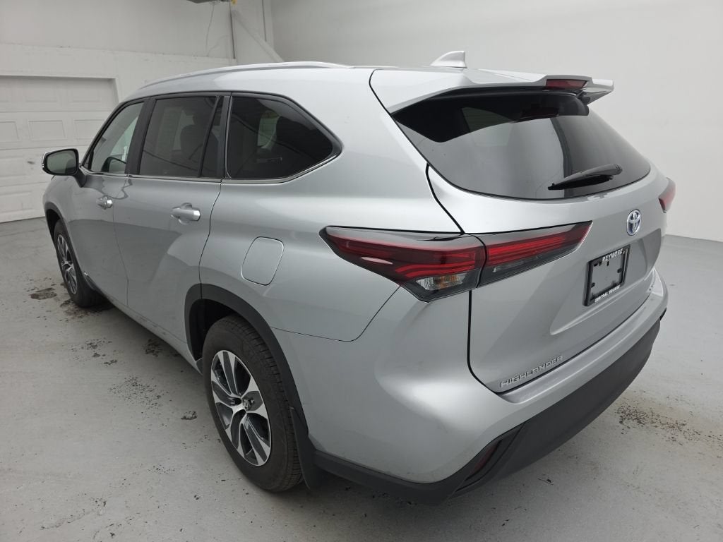 2024 Toyota Highlander Hybrid XLE