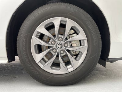 2023 Toyota Sienna XLE