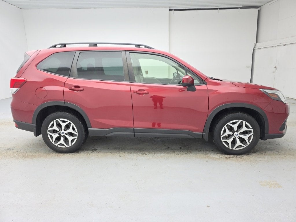 2022 Subaru Forester Premium