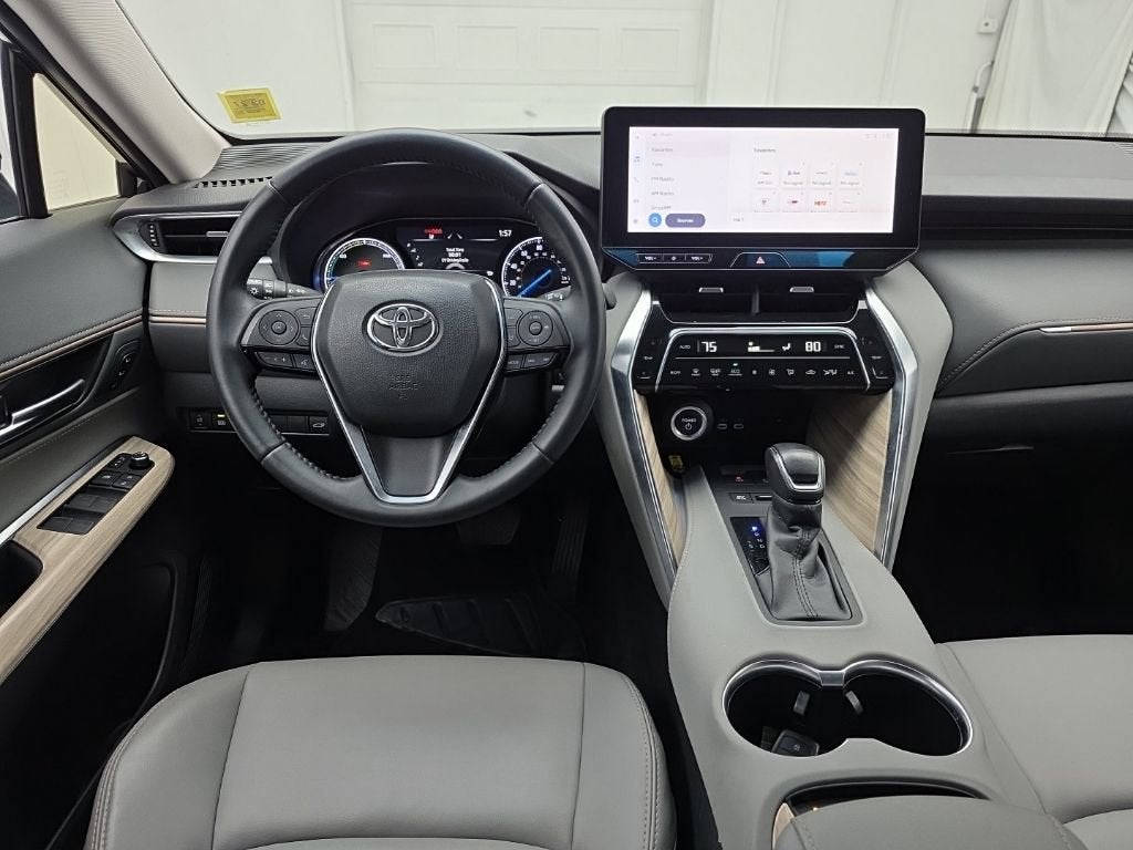 2024 Toyota Venza LE