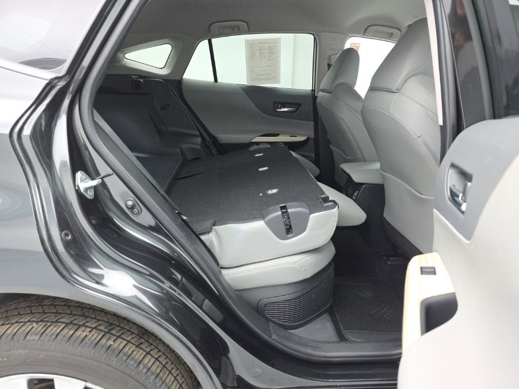 2024 Toyota Venza LE