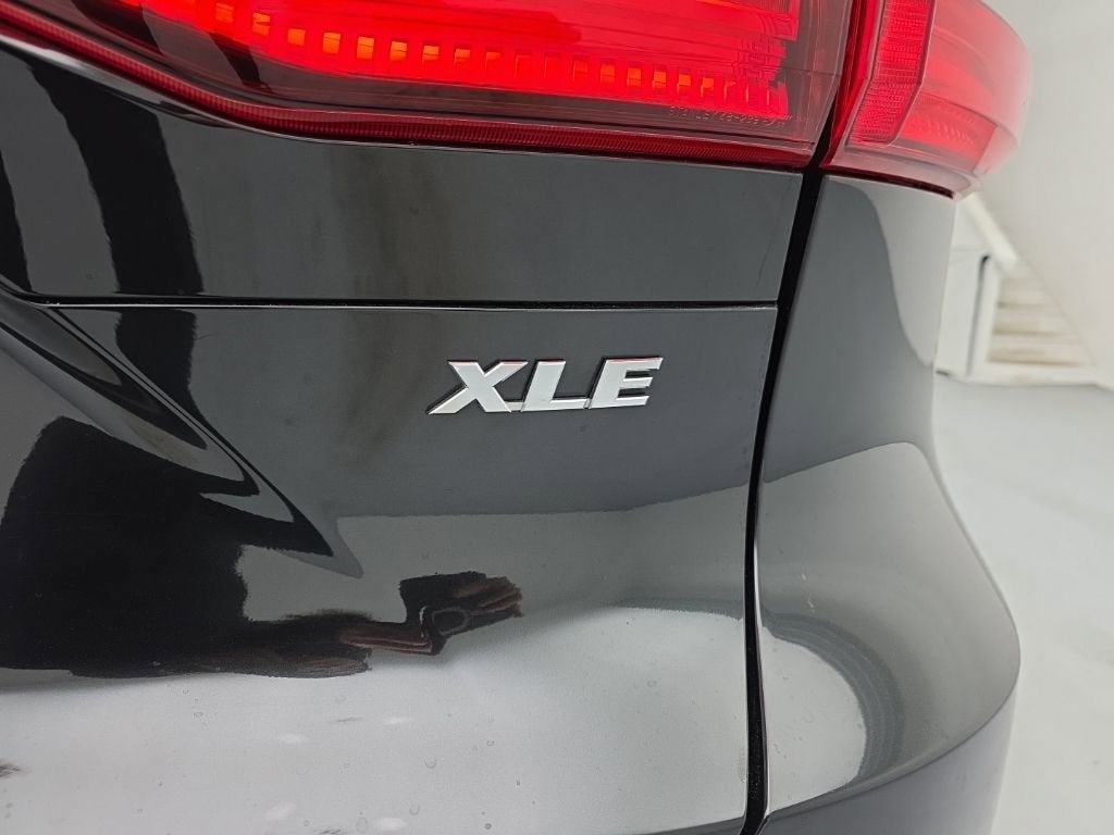 2024 Toyota Venza LE