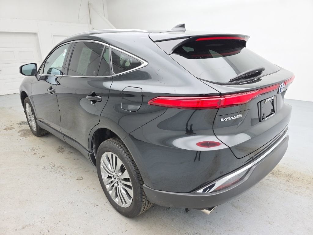 2024 Toyota Venza LE