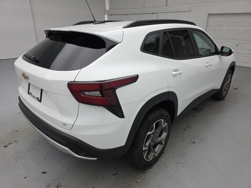 2026 Chevrolet Trax LT - Photo 12