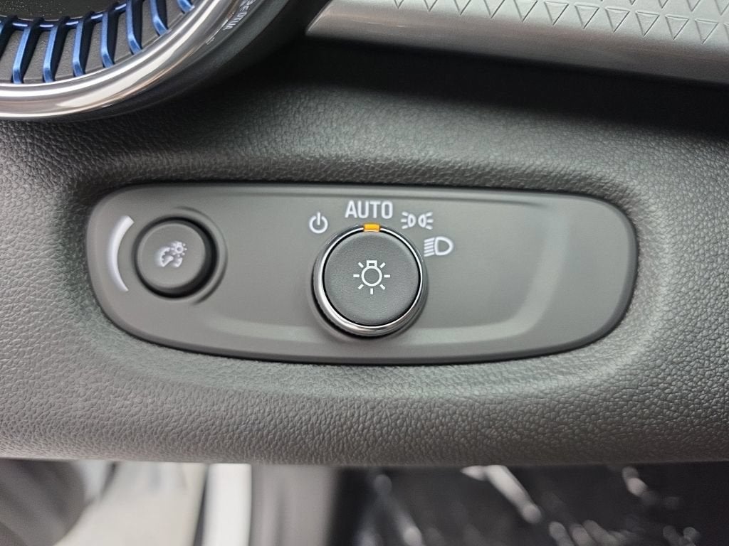 2026 Chevrolet Trax LT - Photo 23