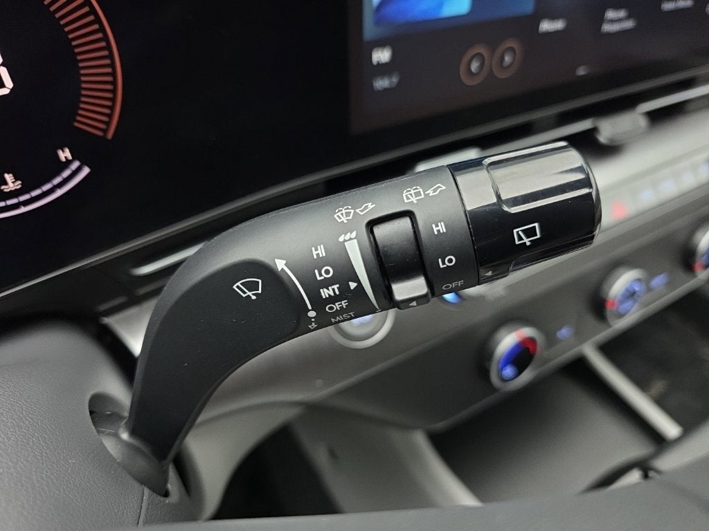 2025 Hyundai Kona SE