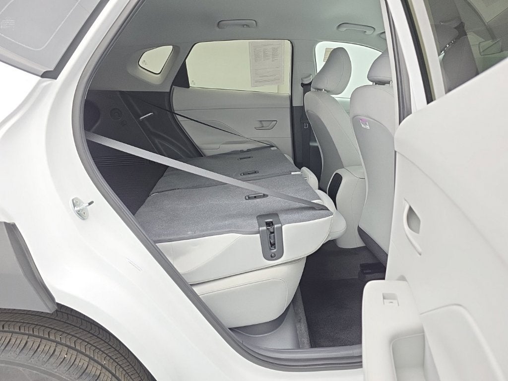 2025 Hyundai Kona SE
