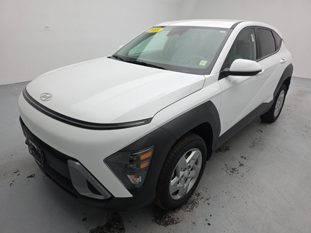 2025 Hyundai Kona SE