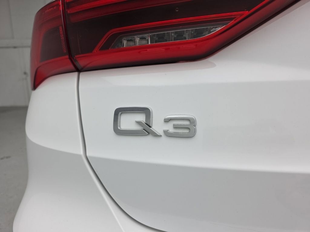 2024 Audi Q3 Premium