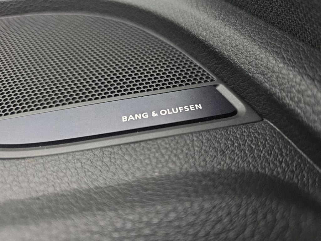 2024 Audi Q5 Premium Plus 55 TFSI e S line quattro S tronic